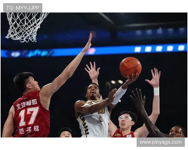 2018年CBA山东队与吉林队激战回顾精彩瞬间与关键时刻分析