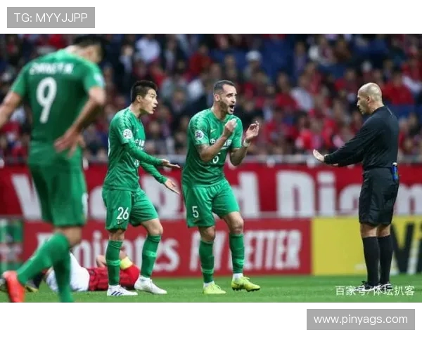 国安与浦和对决分析战术布局与球员表现全方位解读