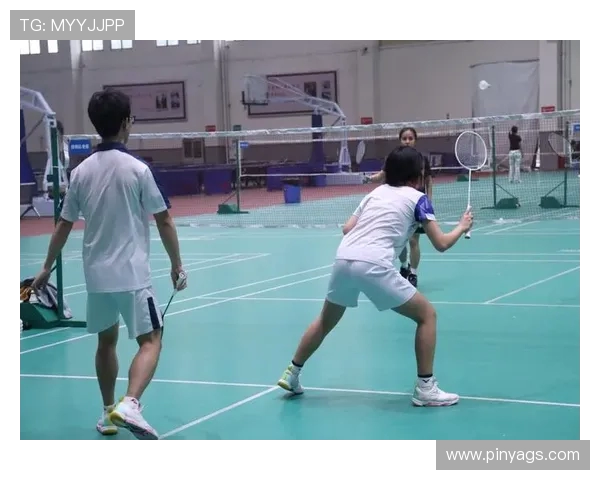 上海羽毛球队耐力训练揭秘:如何在比赛中保持最佳状态与持久竞争力 上海羽毛球队耐力训练揭秘:如何在比赛中保持最佳状态与持久竞争力