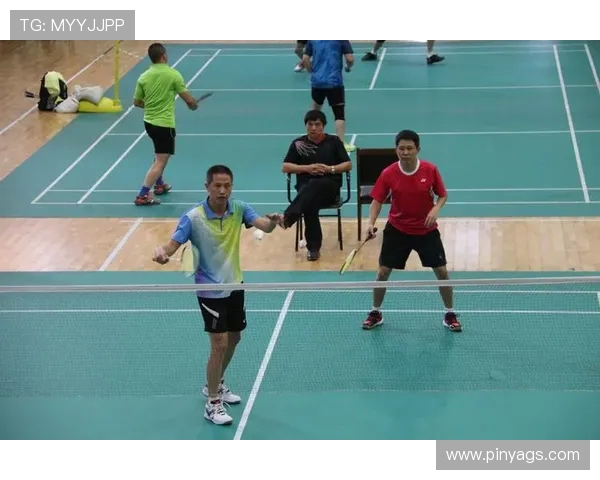 广州羽毛球队与重庆羽毛球队耐力对决的深度分析与总结